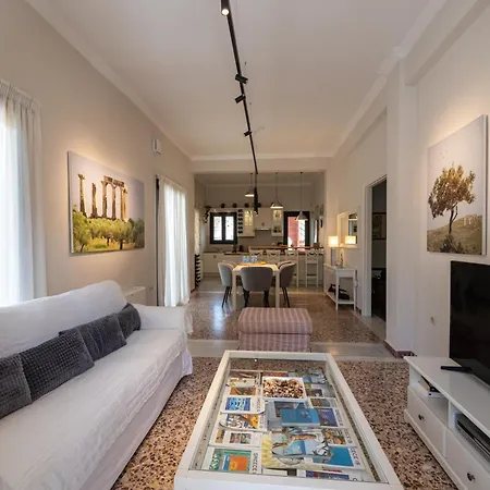 The Mansion - Mediterranean *