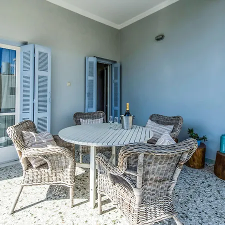 The Mansion - Mediterranean Vila