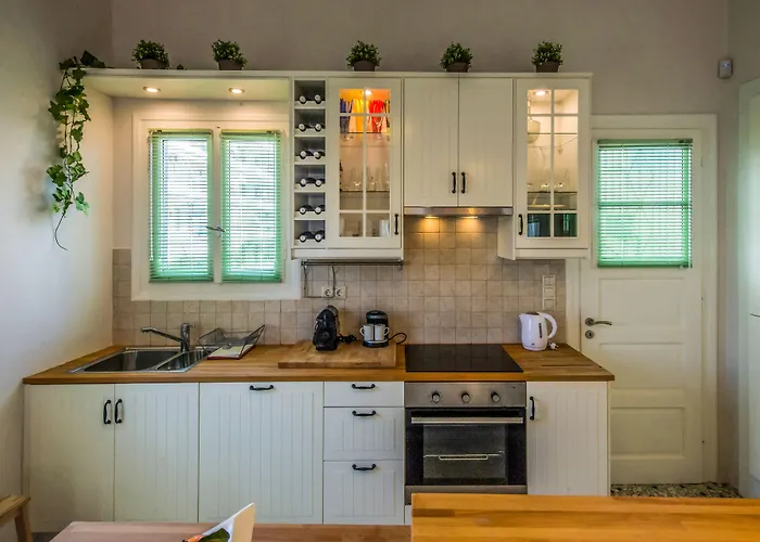 The Mansion - Mediterranean Villa